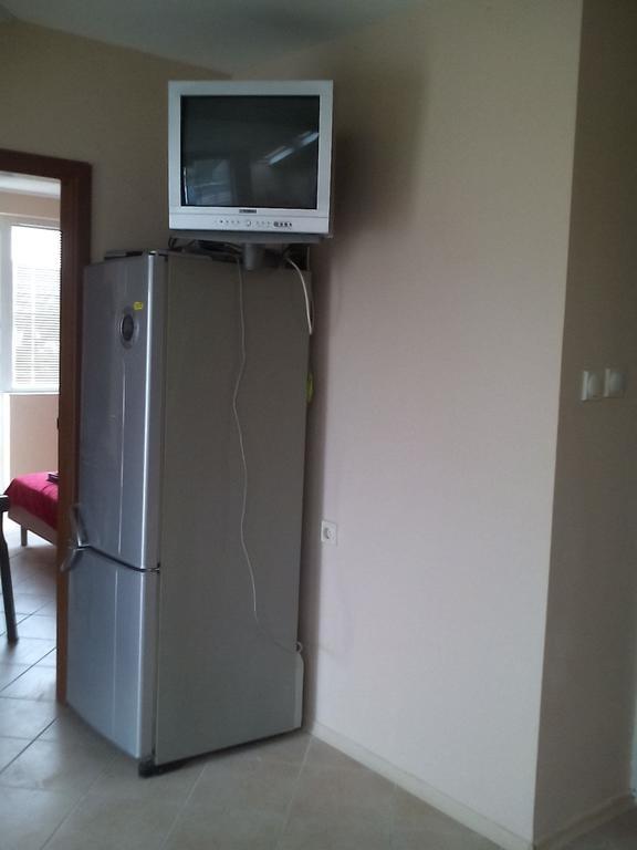 סאני ביץ' Apartments Bravo 1-Vichevi מראה חיצוני תמונה