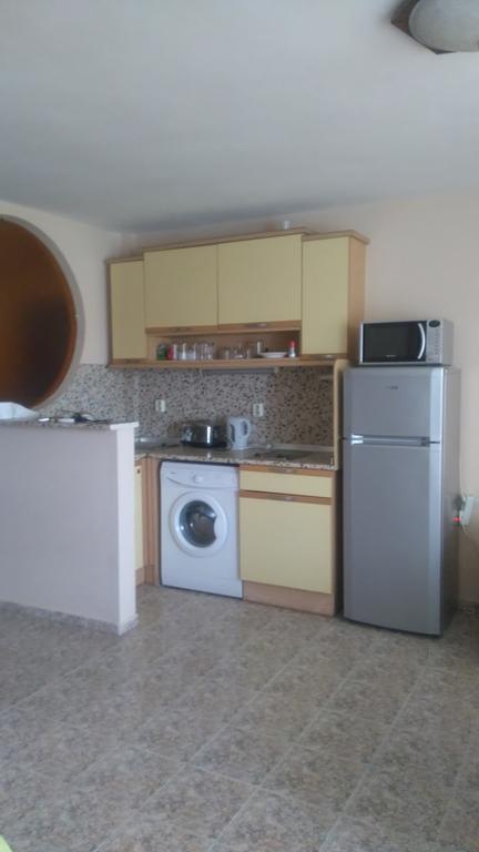 סאני ביץ' Apartments Bravo 1-Vichevi מראה חיצוני תמונה
