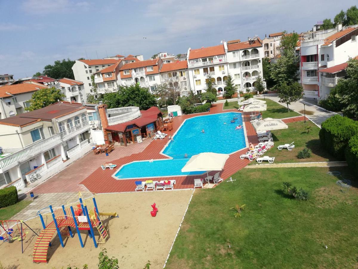 סאני ביץ' Apartments Bravo 1-Vichevi מראה חיצוני תמונה