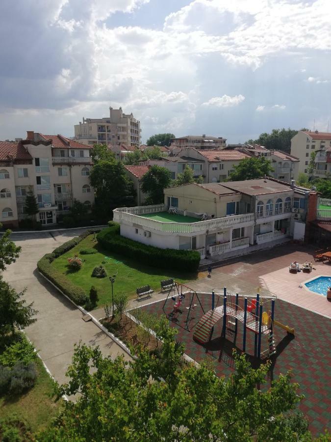 סאני ביץ' Apartments Bravo 1-Vichevi מראה חיצוני תמונה